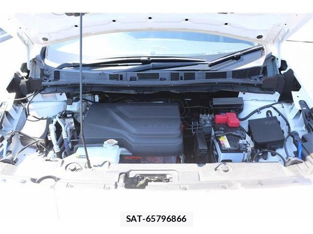 Nissan LEAF 2022-07 8336483-19