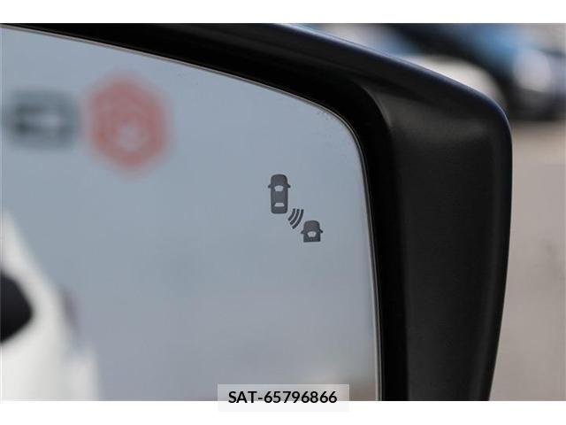 Nissan LEAF 2022-07 8336483-3