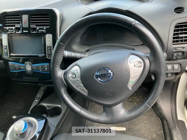 Nissan LEAF 2016-06 8336491-12