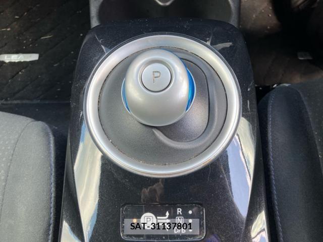 Nissan LEAF 2016-06 8336491-19