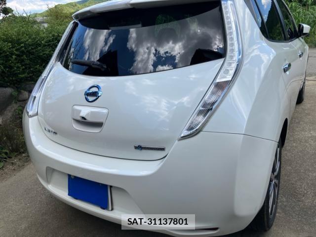 Nissan LEAF 2016-06 8336491-2