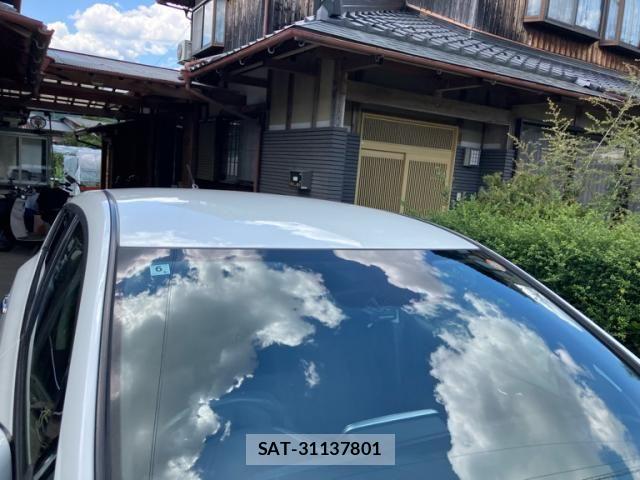 Nissan LEAF 2016-06 8336491-5