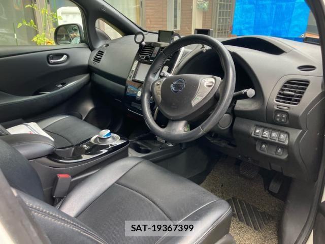 Nissan LEAF 2014-11 8336492-16