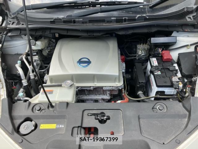 Nissan LEAF 2014-11 8336492-28