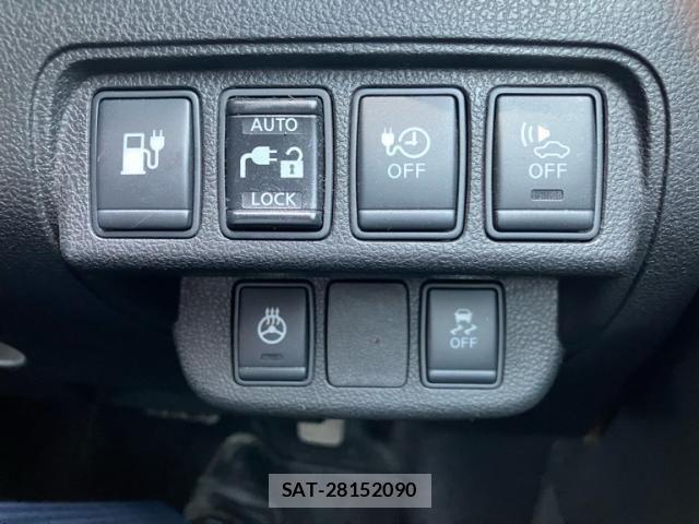 Nissan LEAF 2017-03 8336493-17
