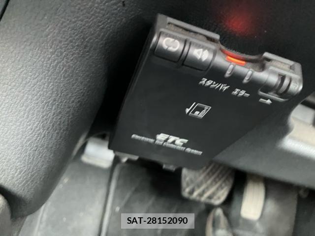 Nissan LEAF 2017-03 8336493-18