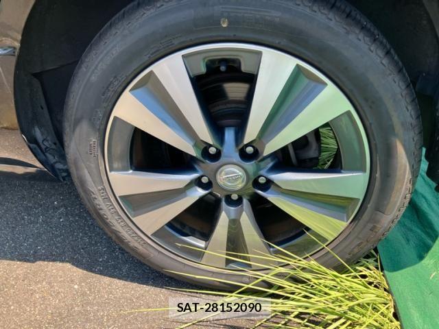Nissan LEAF 2017-03 8336493-6