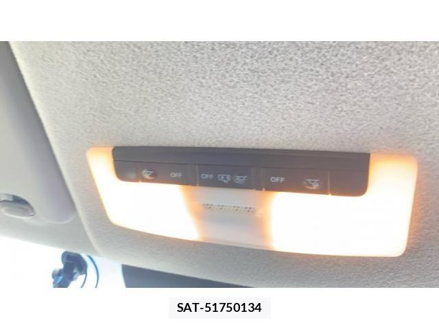 Nissan LEAF 2019-01 8336490-24
