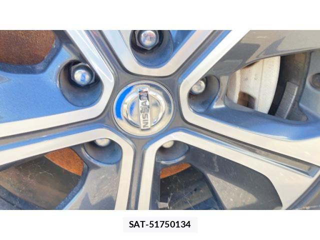 Nissan LEAF 2019-01 8336490-3
