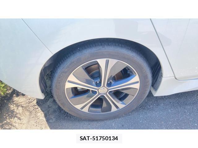 Nissan LEAF 2019-01 8336490-5