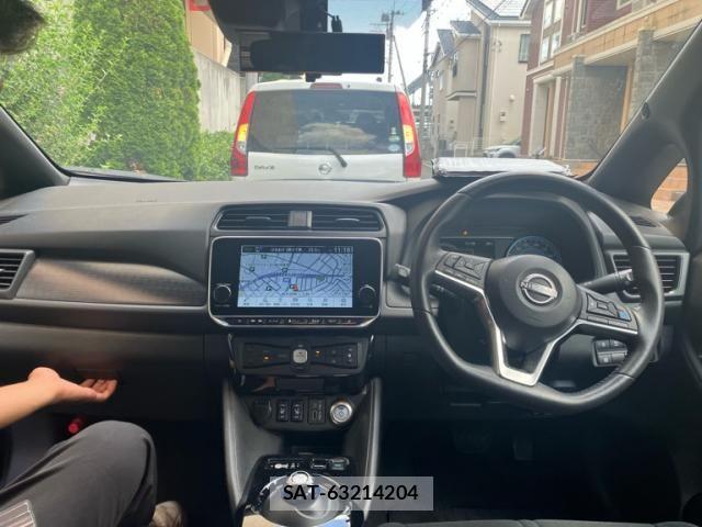 Nissan LEAF 2022-07 8336488-14