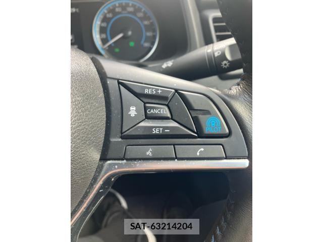 Nissan LEAF 2022-07 8336488-18