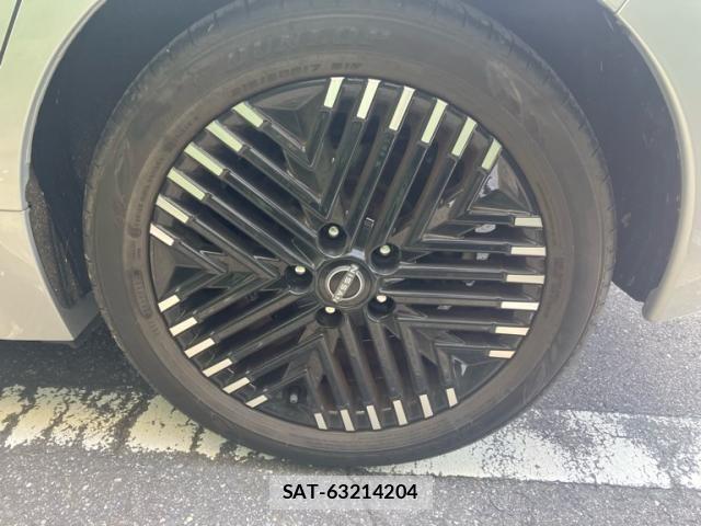 Nissan LEAF 2022-07 8336488-7