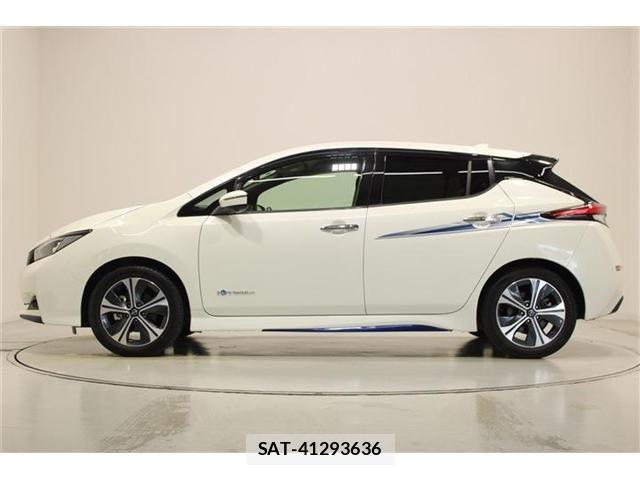 Nissan LEAF 2022-03 8336487-10