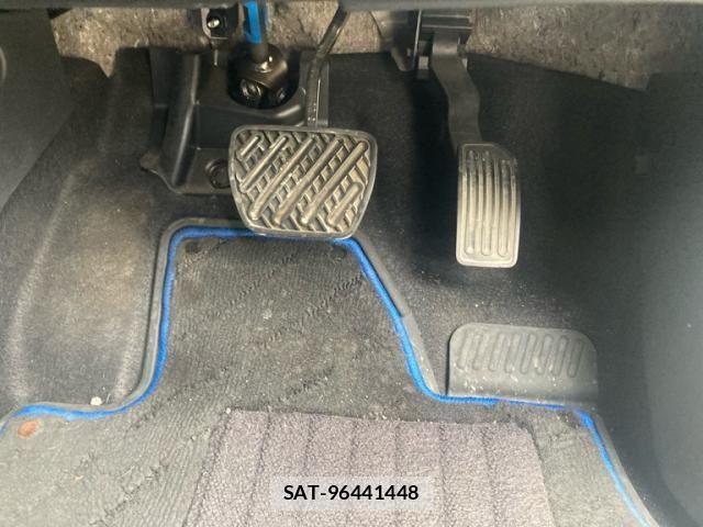 Nissan LEAF 2018-01 8336489-14