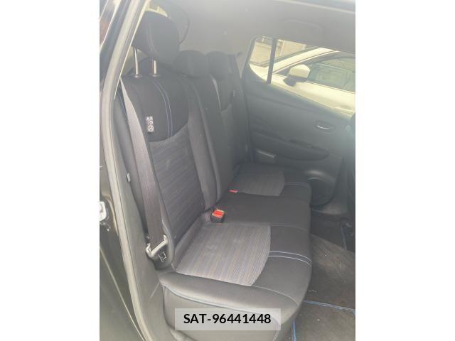 Nissan LEAF 2018-01 8336489-17