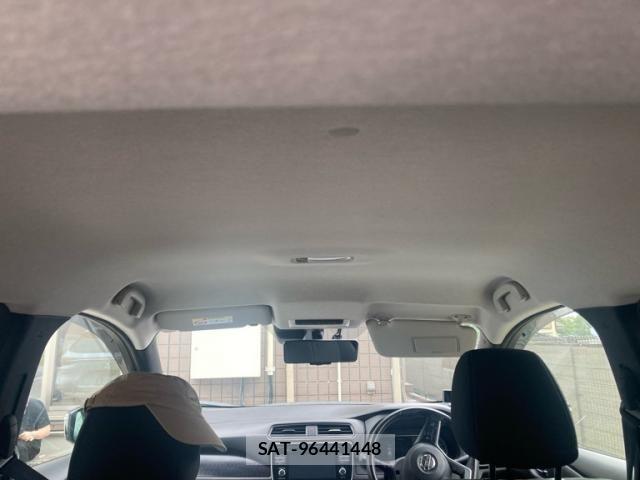 Nissan LEAF 2018-01 8336489-20