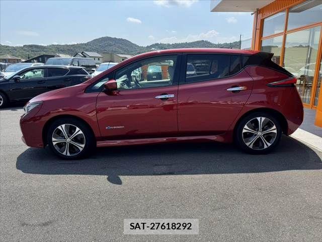 Nissan LEAF 2018-03 8334853-11