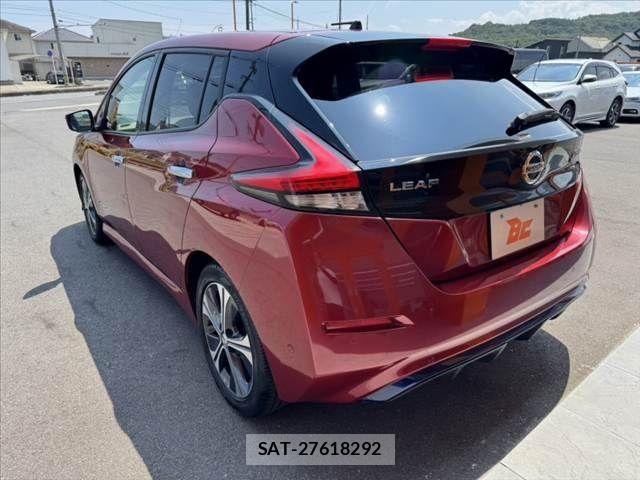 Nissan LEAF 2018-03 8334853-12
