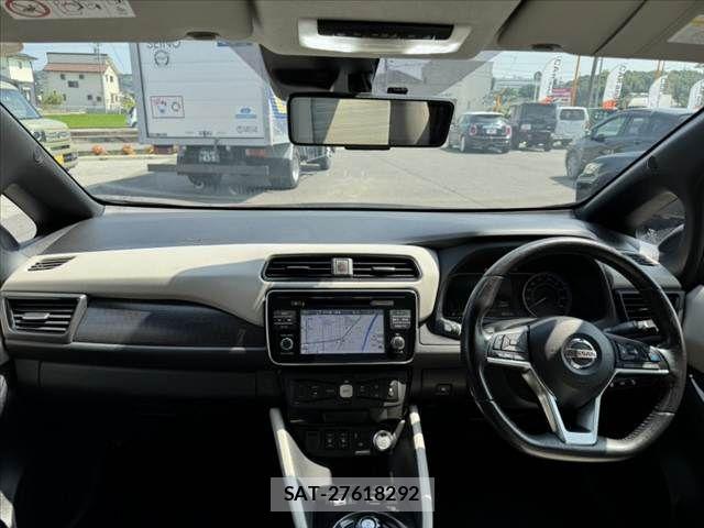 Nissan LEAF 2018-03 8334853-1