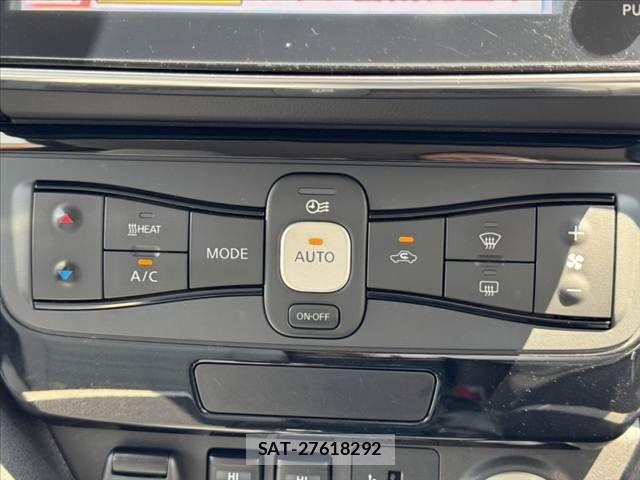 Nissan LEAF 2018-03 8334853-23