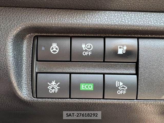 Nissan LEAF 2018-03 8334853-5