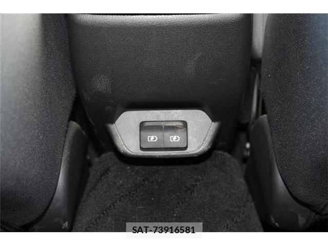 Nissan LEAF 2021-07 8336486-4