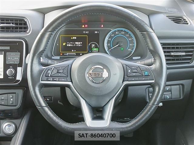 Nissan LEAF 2019-08 8354812-14
