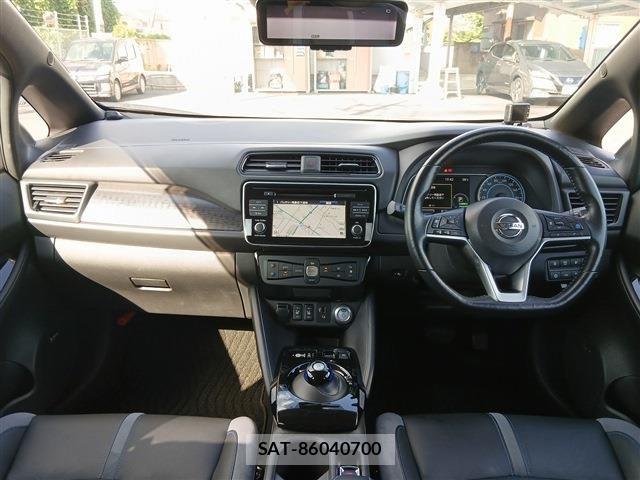 Nissan LEAF 2019-08 8354812-15