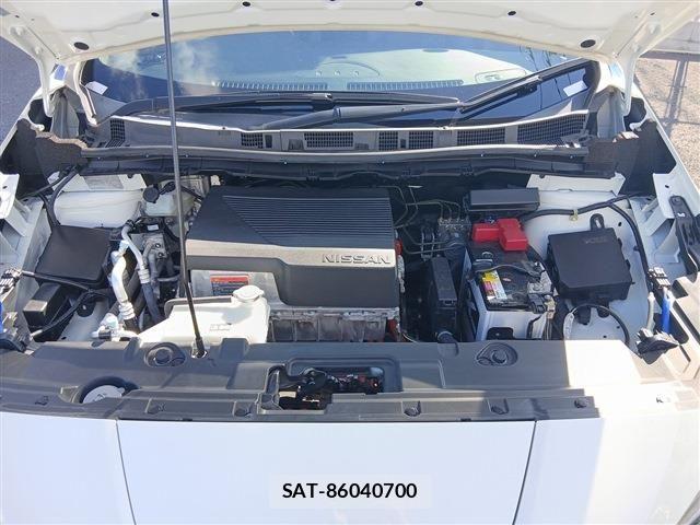 Nissan LEAF 2019-08 8354812-19