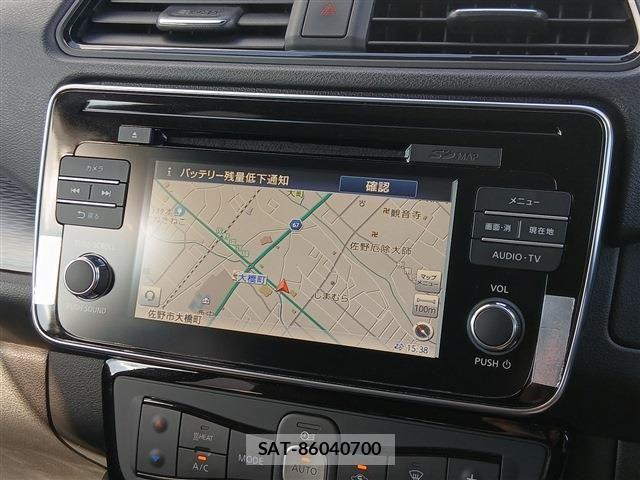 Nissan LEAF 2019-08 8354812-5