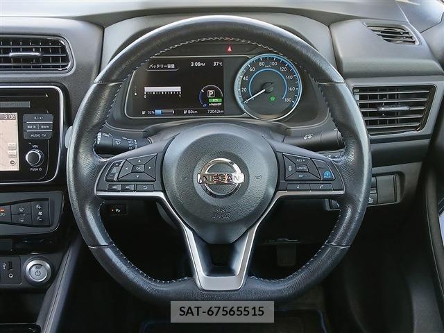 Nissan LEAF 2018-02 8354810-14