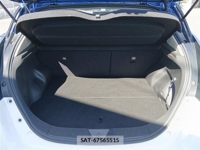 Nissan LEAF 2018-02 8354810-18