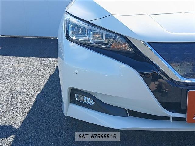 Nissan LEAF 2018-02 8354810-24