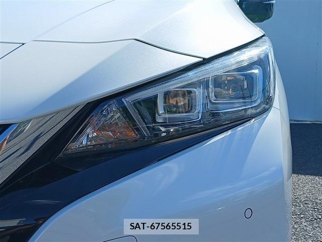 Nissan LEAF 2018-02 8354810-26
