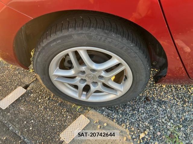 Nissan LEAF 2015-06 8366643-7