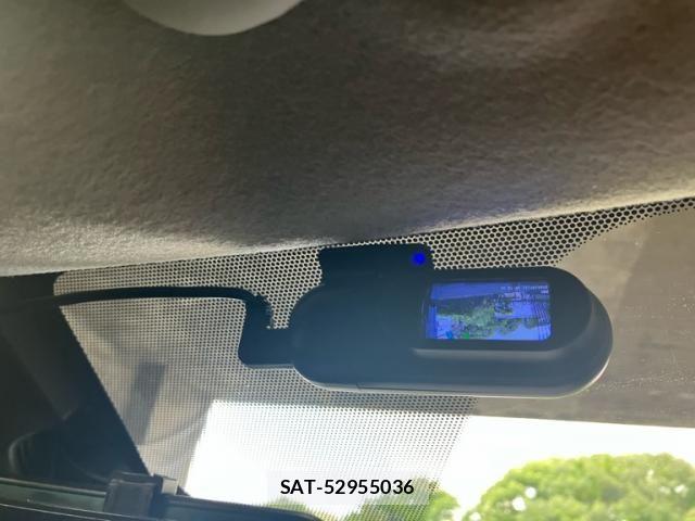 Nissan LEAF 2020-02 8366636-12