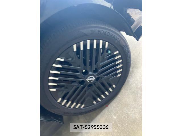 Nissan LEAF 2020-02 8366636-2