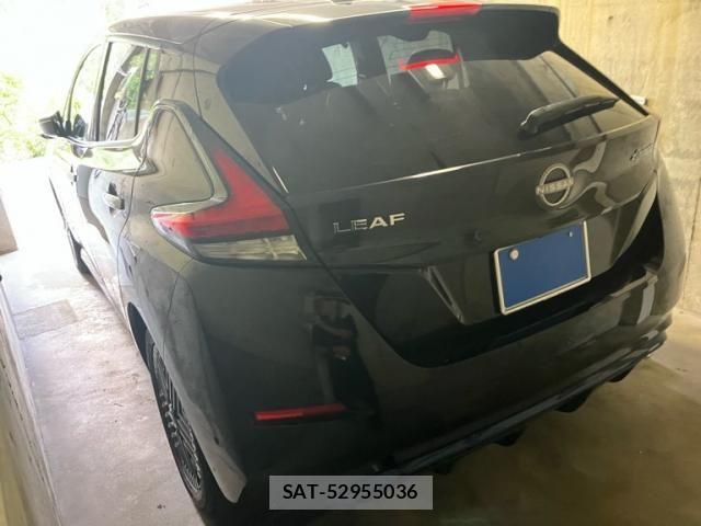 Nissan LEAF 2020-02 8366636-7