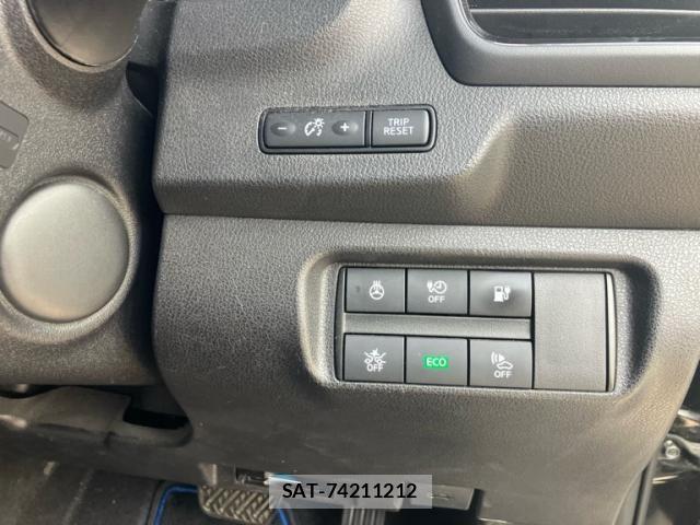 Nissan LEAF 2017-12 8366641-14