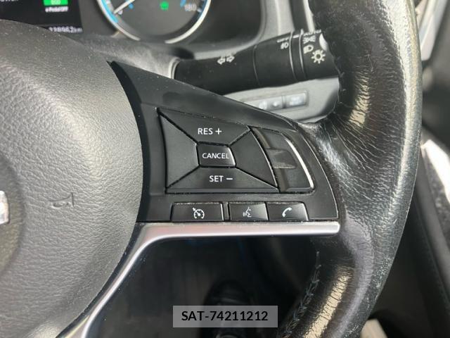 Nissan LEAF 2017-12 8366641-18