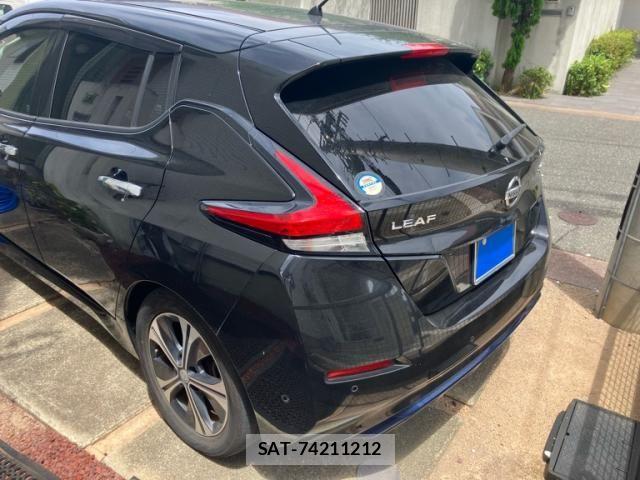 Nissan LEAF 2017-12 8366641-1