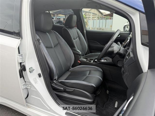 Nissan LEAF 2022-07 8366632-14