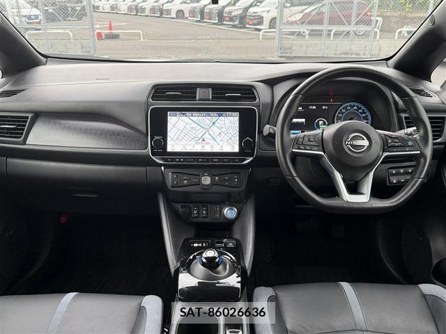 Nissan LEAF 2022-07 8366632-17