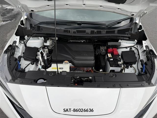 Nissan LEAF 2022-07 8366632-19