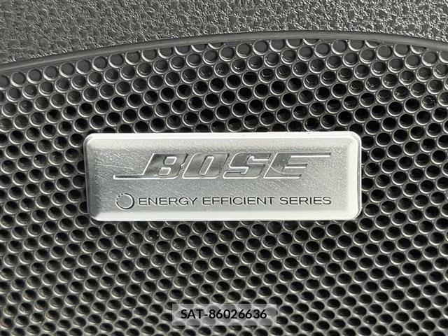 Nissan LEAF 2022-07 8366632-6