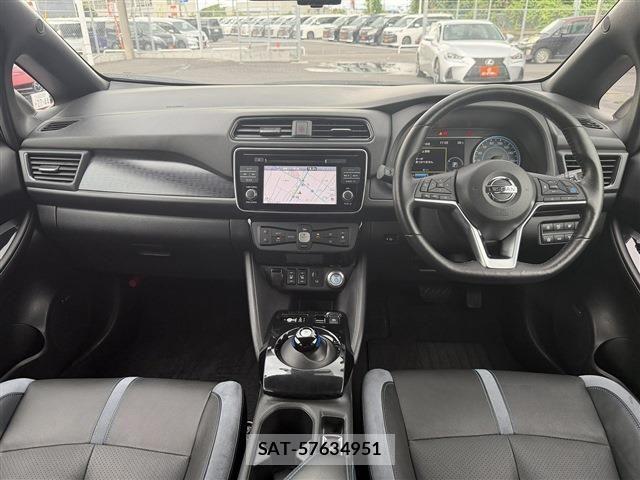 Nissan LEAF 2019-01 8366637-17