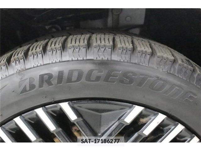 Nissan LEAF 2022-09 8366635-20