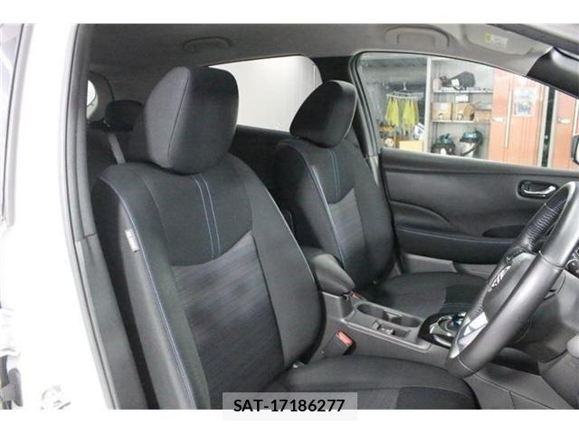 Nissan LEAF 2022-09 8366635-26