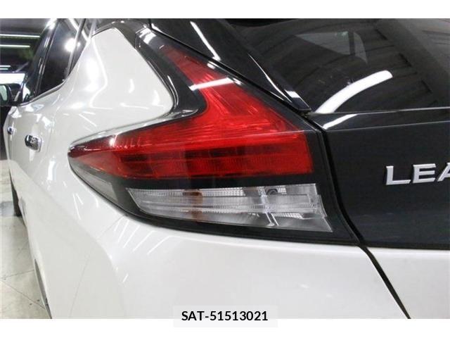 Nissan LEAF 2017-10 8366639-17